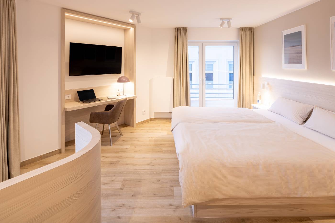Deluxe Doppelzimmer Balkon Meerblick, Bild 1